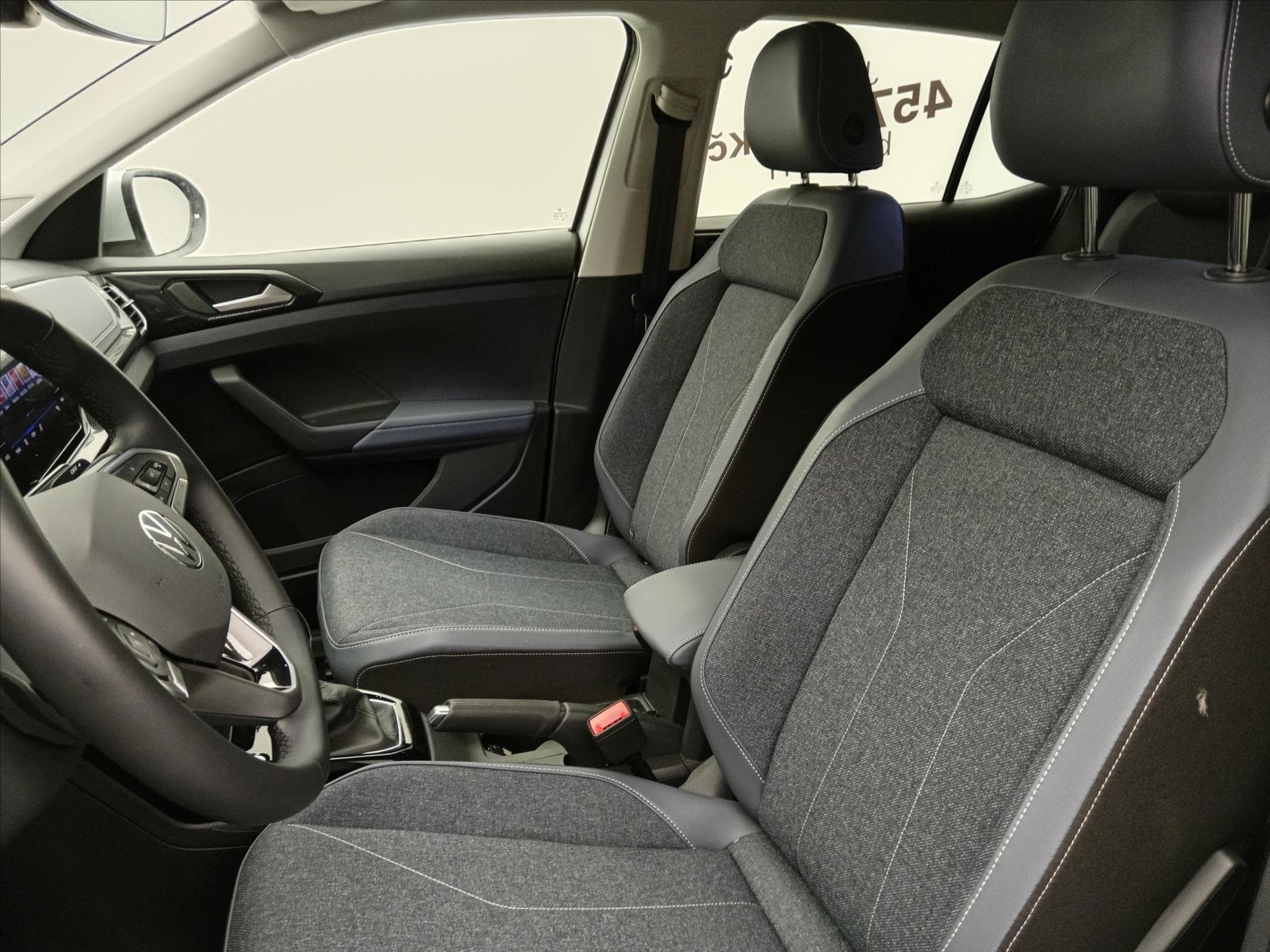 2025 Volkswagen T-CROSS - 9