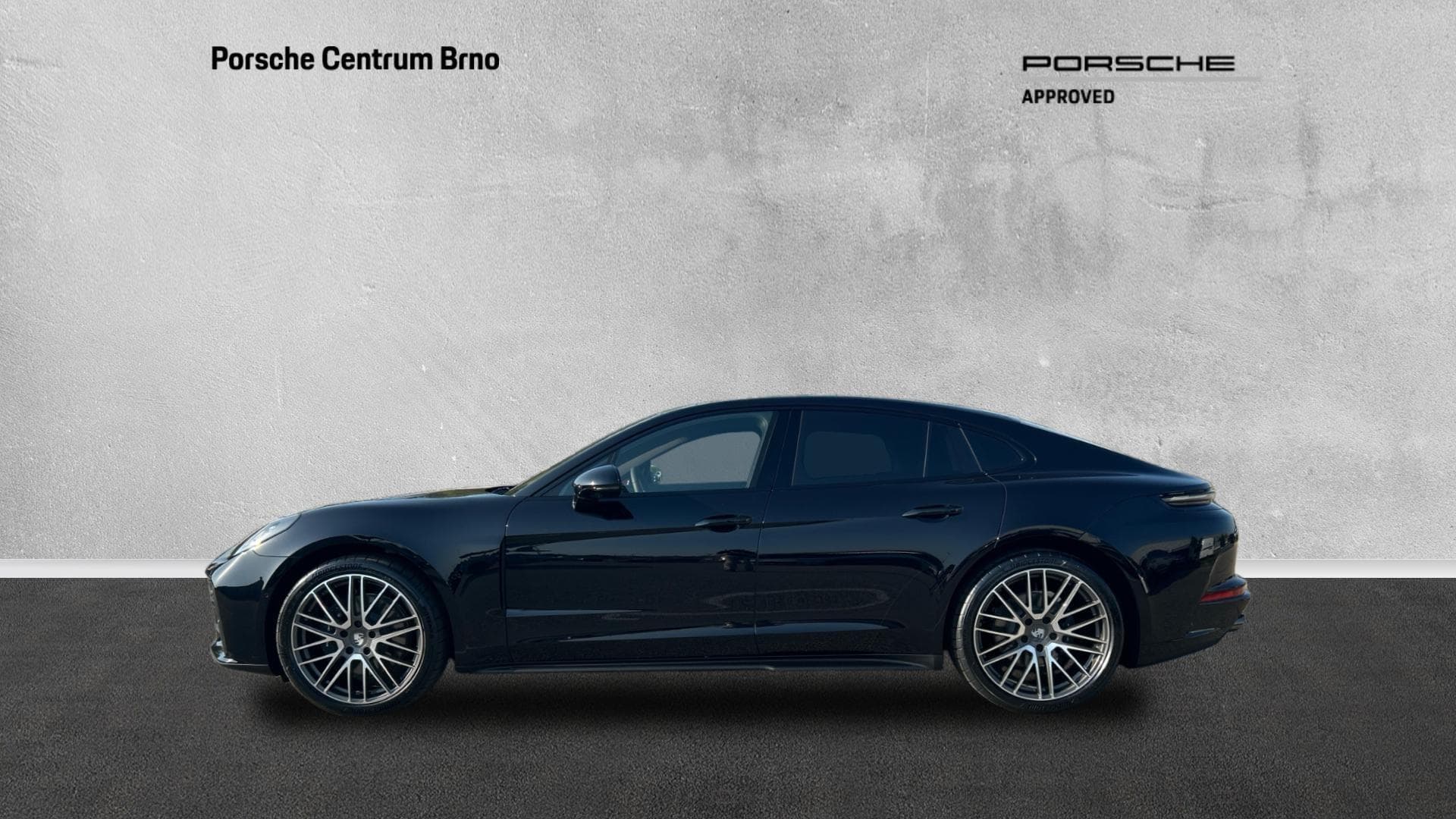 2025 Porsche PANAMERA - 3