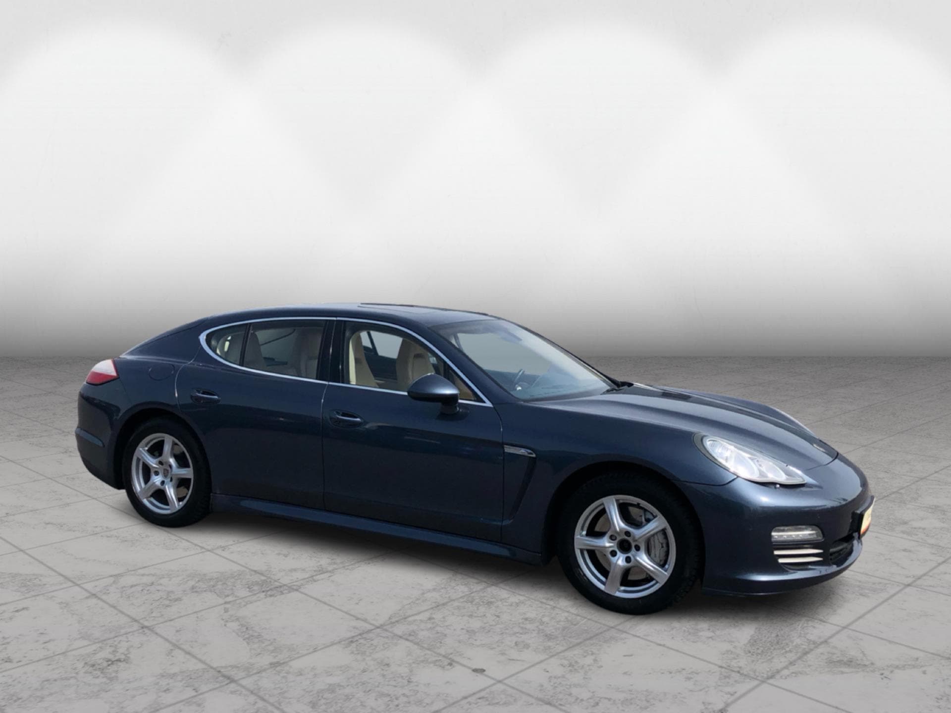 2010 Porsche PANAMERA - 6