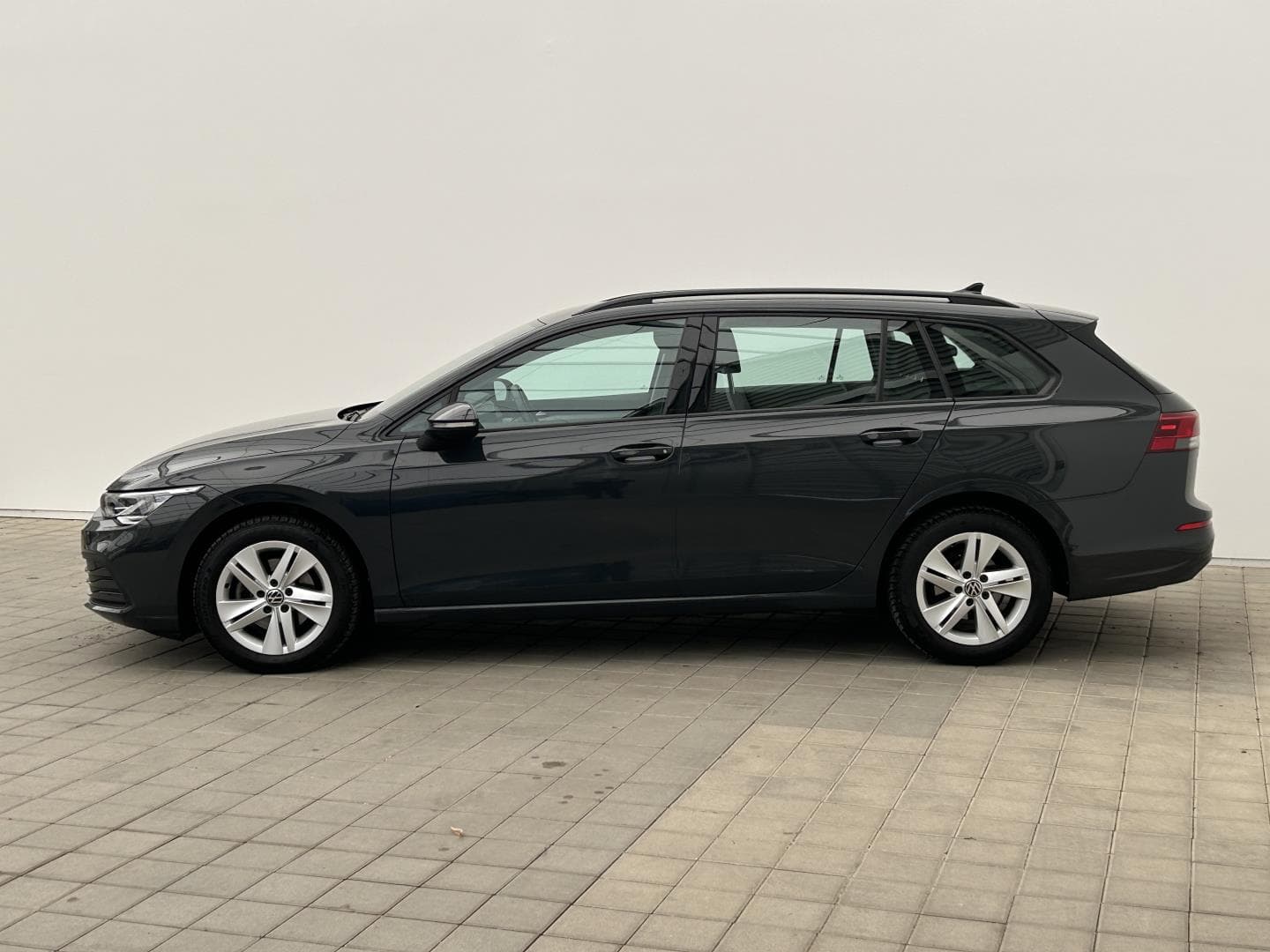 2022 Volkswagen GOLF - 3