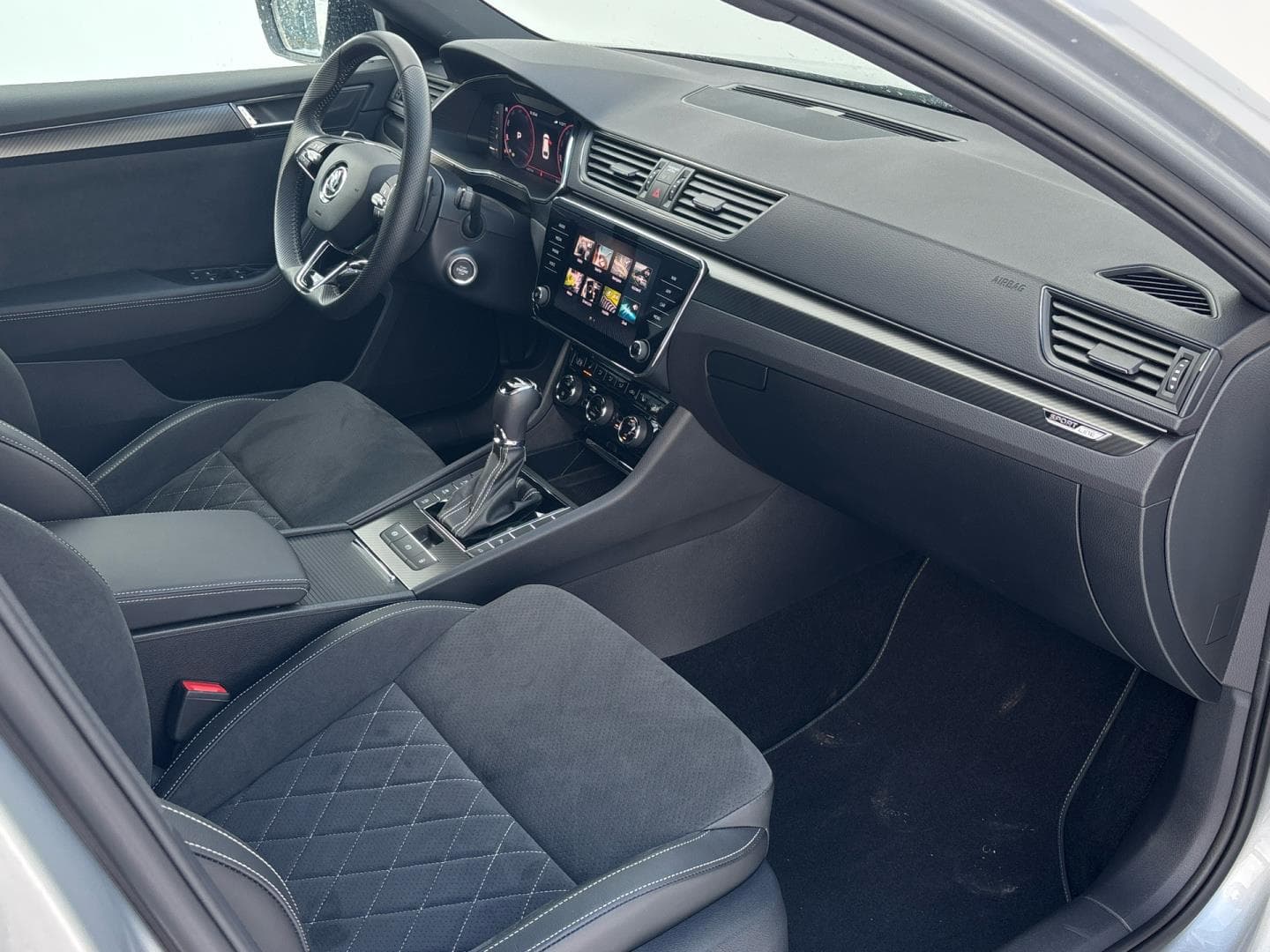 2024 Škoda SUPERB - 9