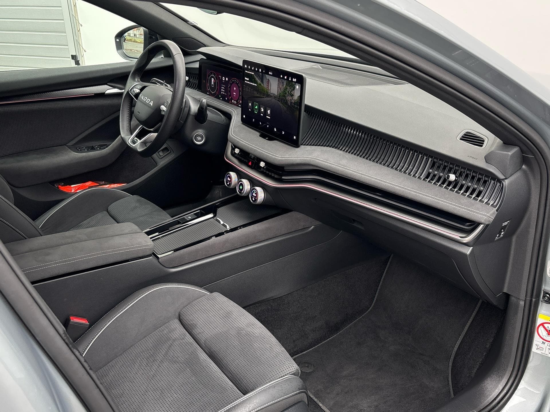2025 Škoda SUPERB - 9