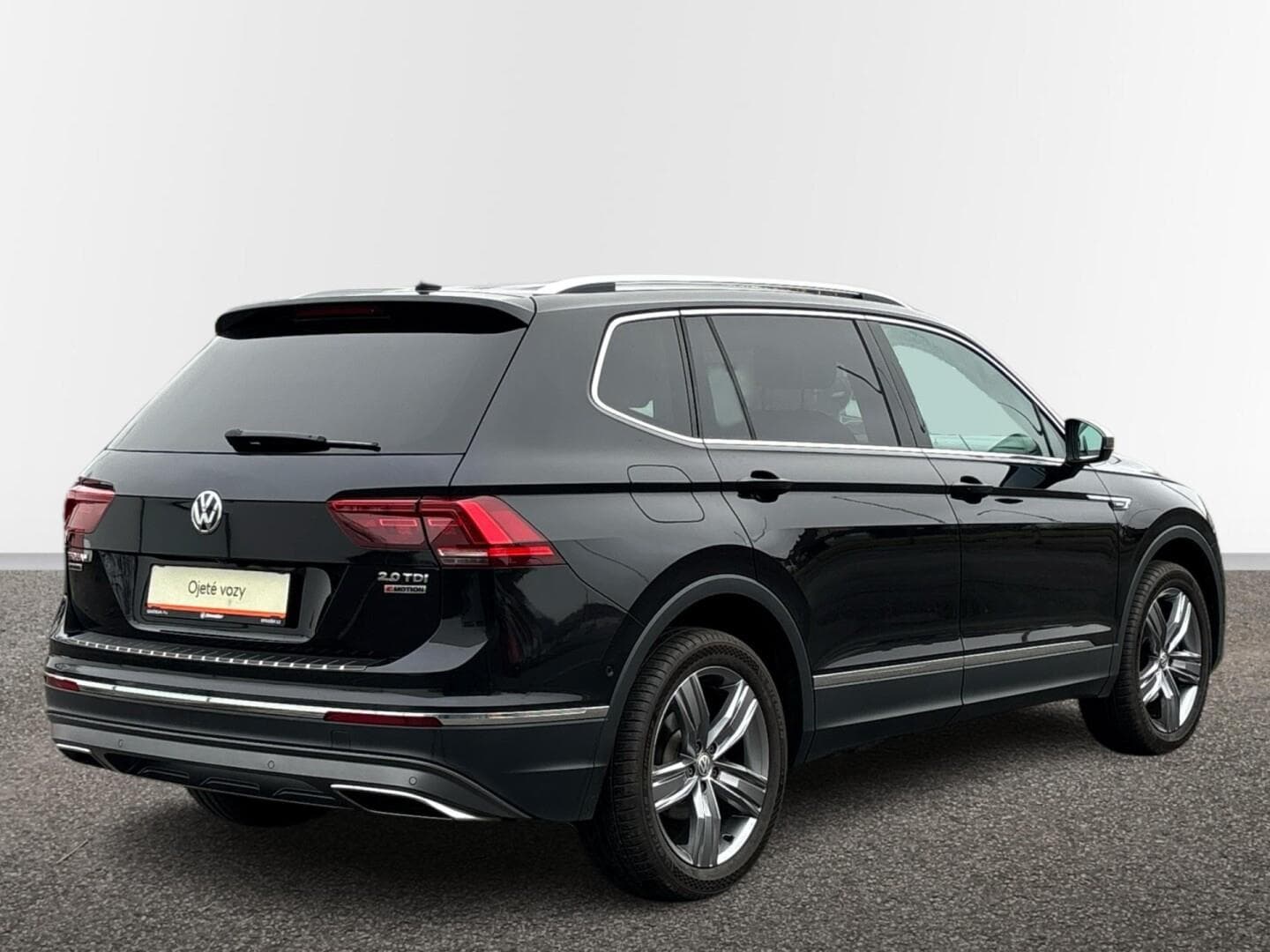 2017 Volkswagen TIGUAN - 2