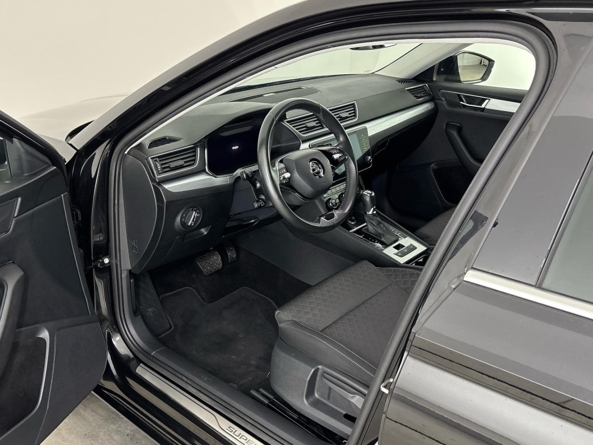 2023 Škoda SUPERB - 6