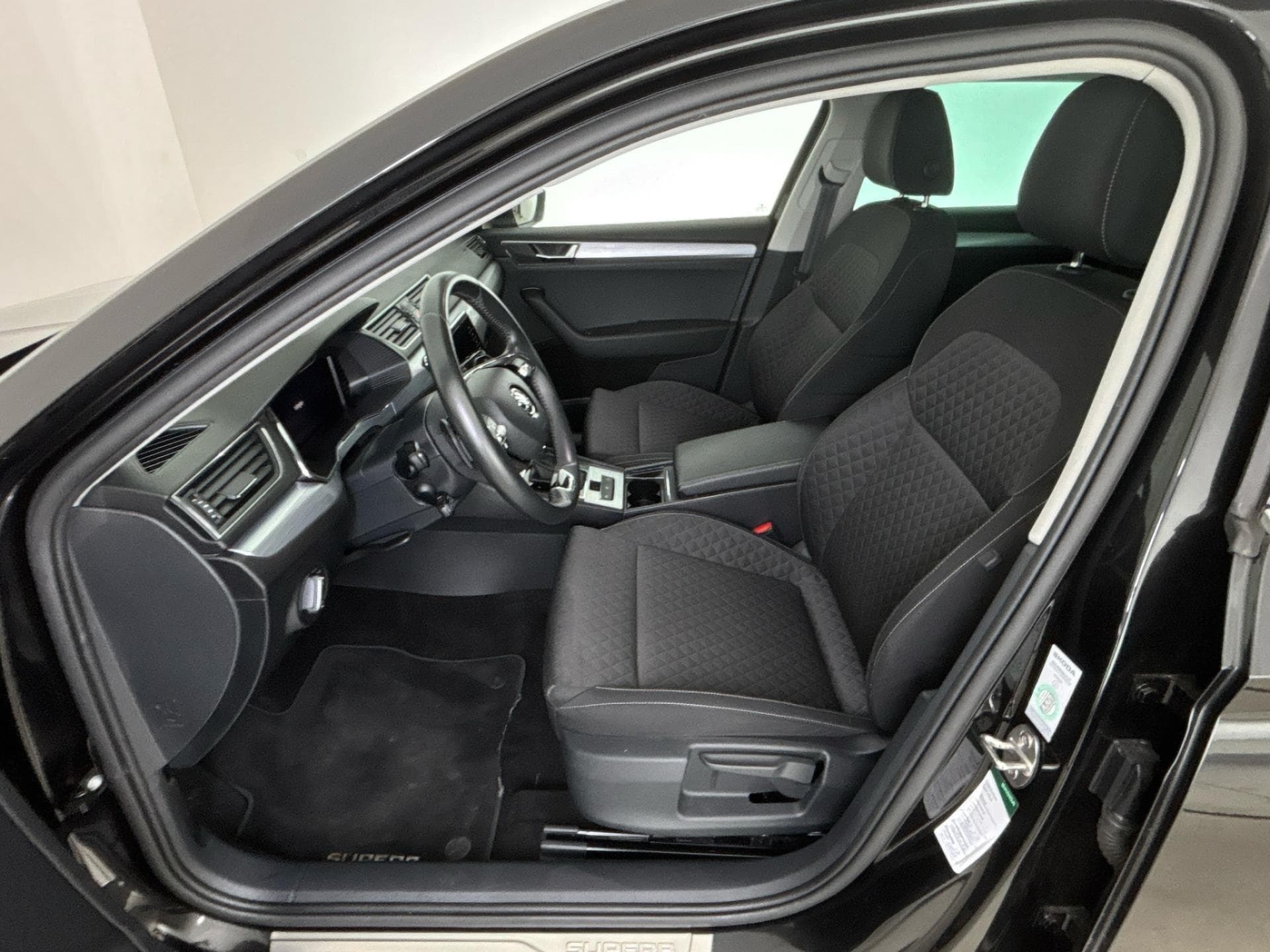 2023 Škoda SUPERB - 7