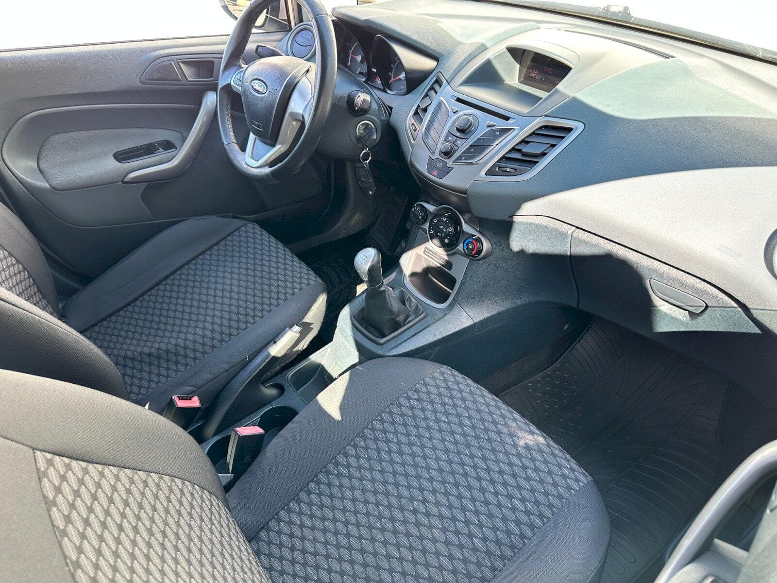 Ford FIESTA - 7