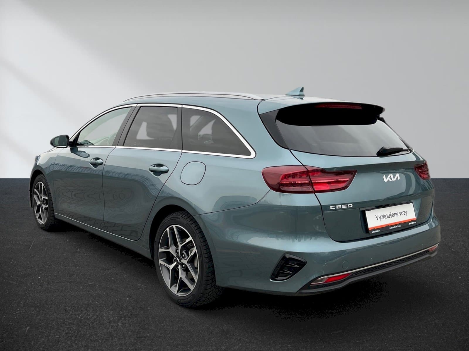 Kia CEE'D - 10