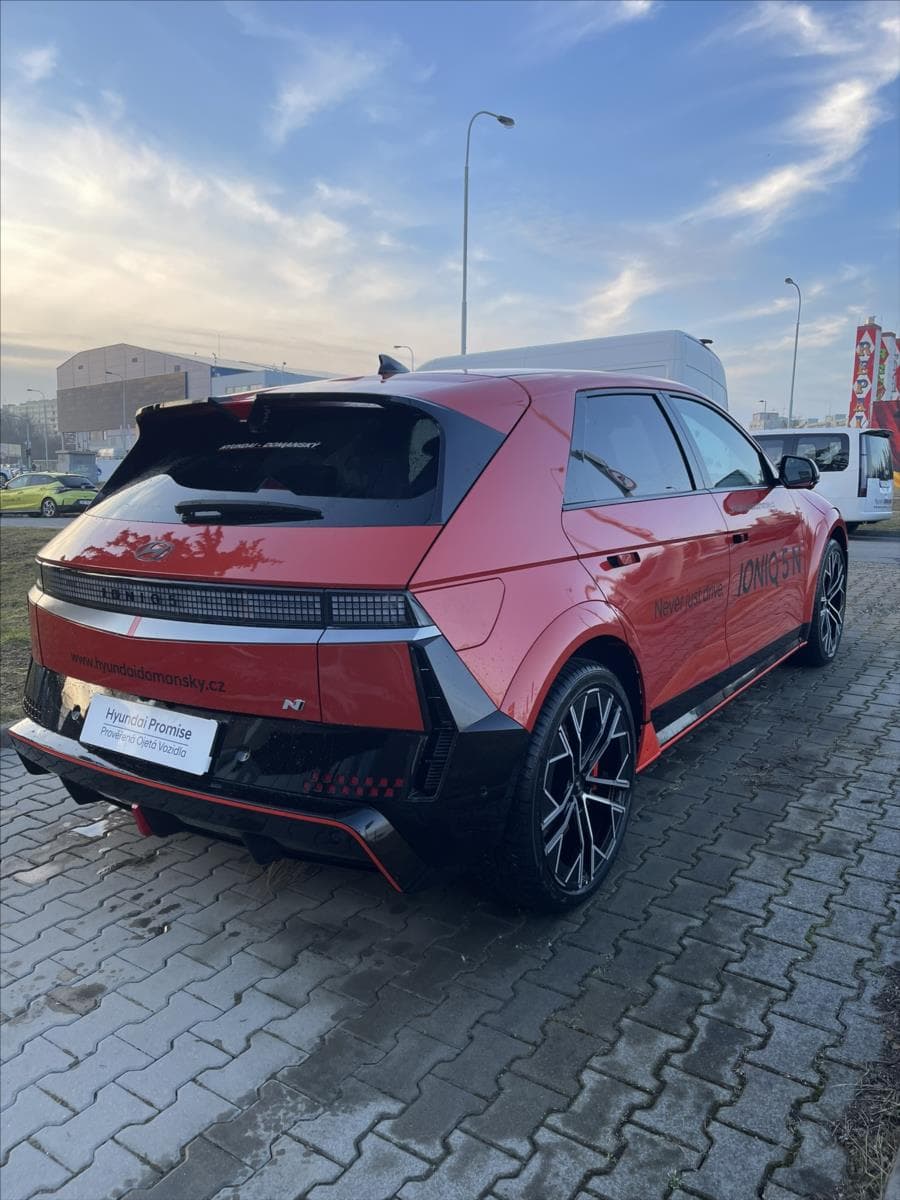 2025 Hyundai IONIQ - 4