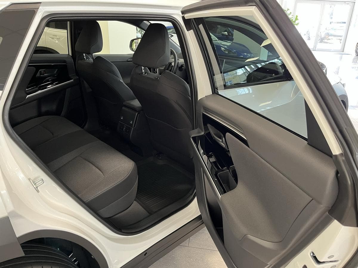 Subaru Solterra - 11