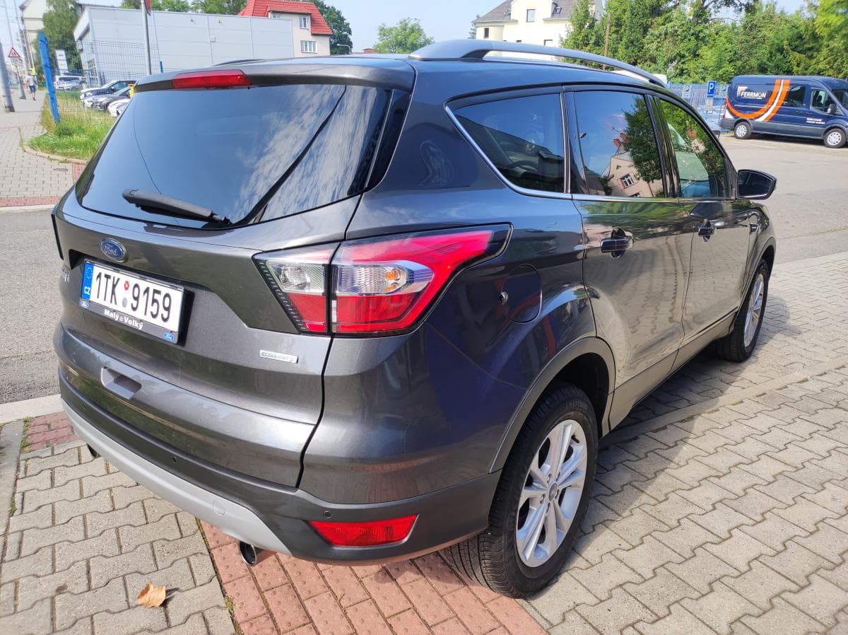 Ford Kuga - 4