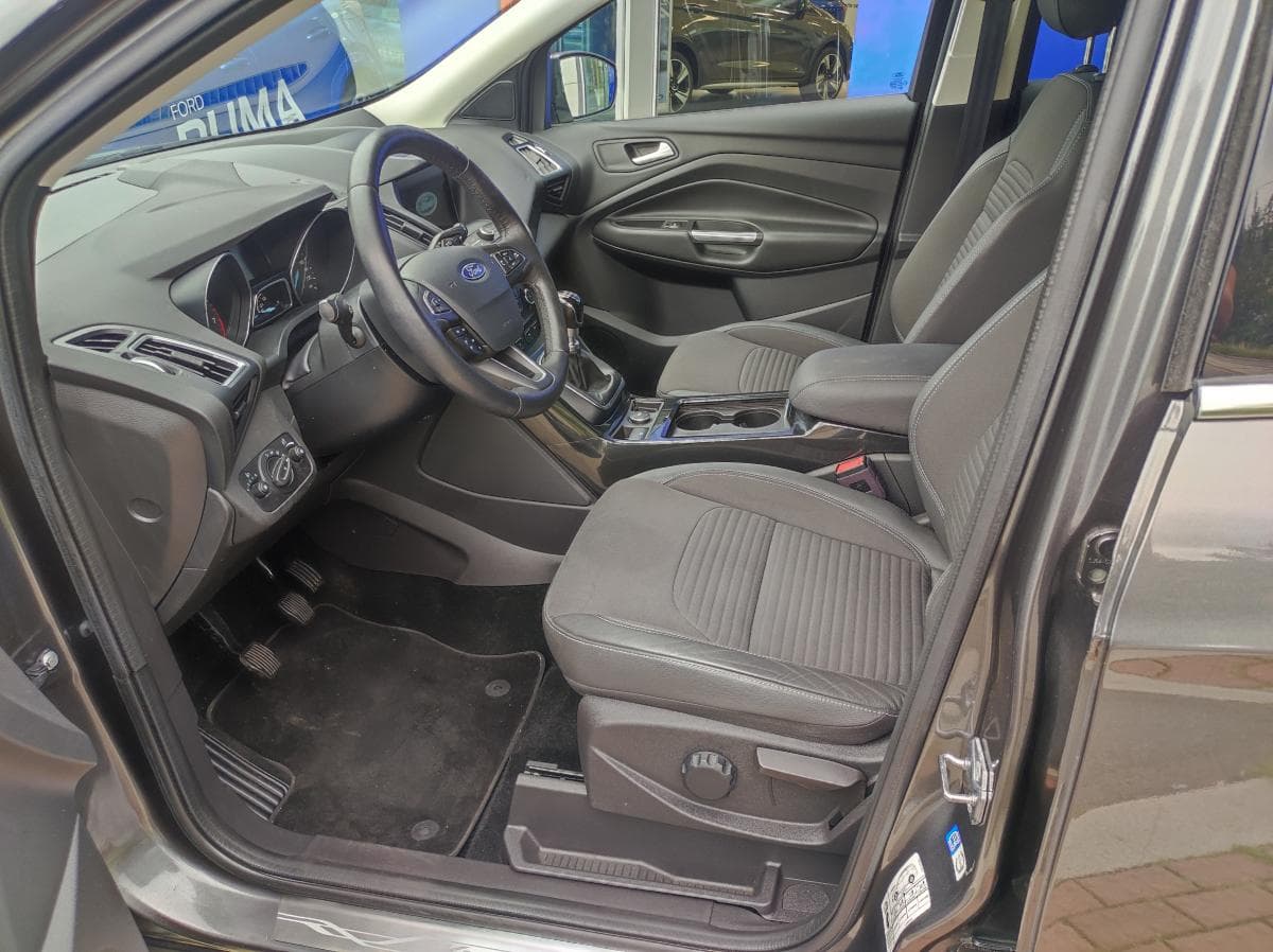 Ford Kuga - 9