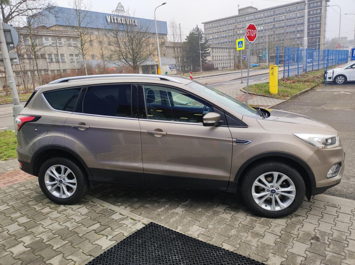 Ford Kuga - 3