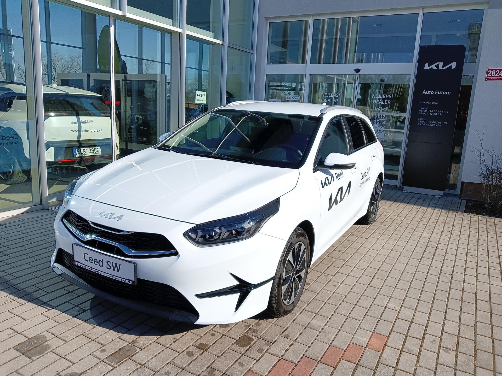 Kia Ceed SW 1.5 T-GDi TOP  MY25