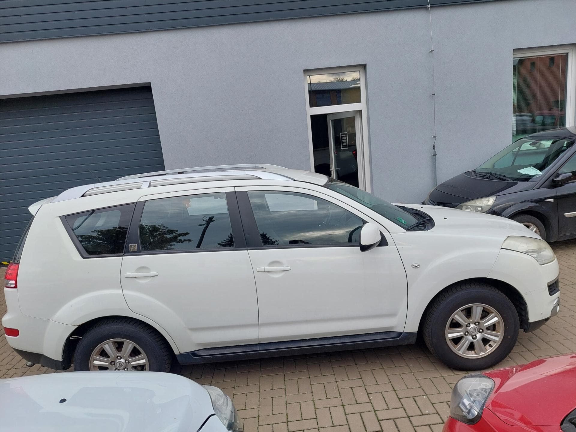 Citroen C-CROSSER - 4