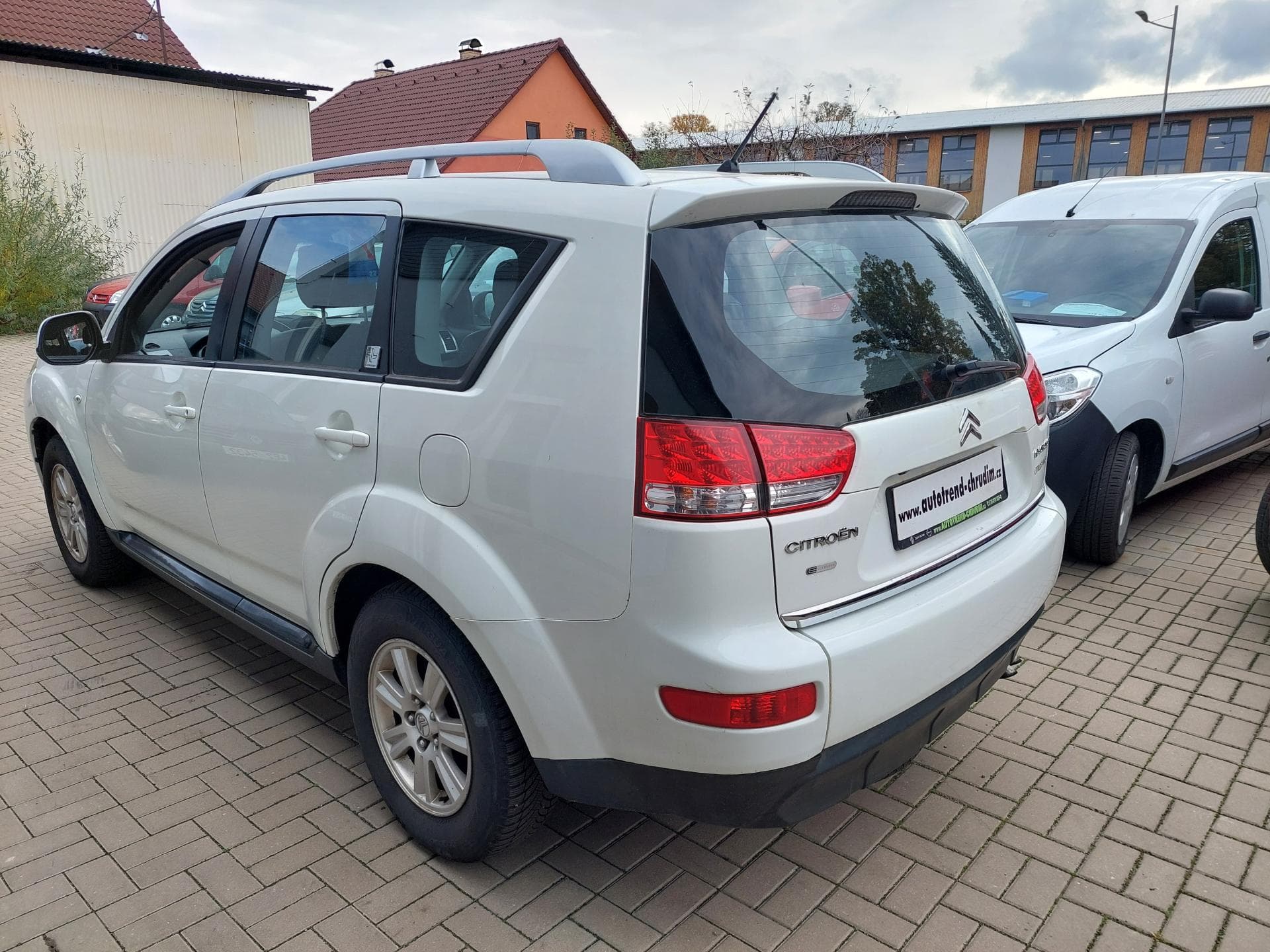 Citroen C-CROSSER - 8