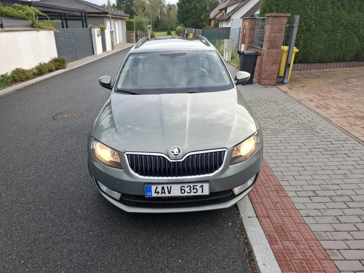 Škoda OCTAVIA - 5