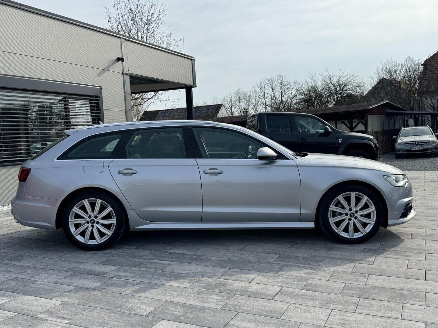 Audi A6 - 4
