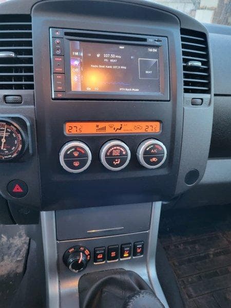 Nissan NAVARA - 9