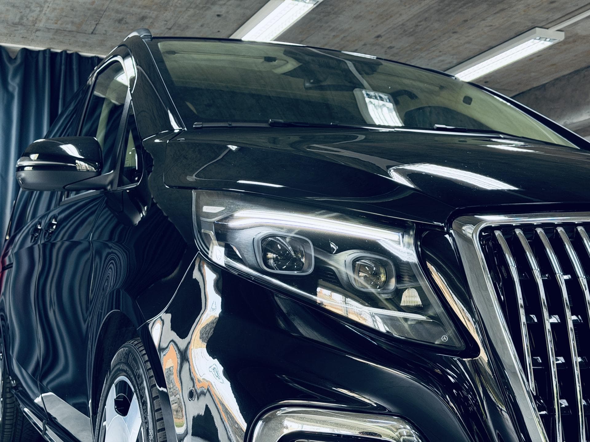 Mercedes-Benz V-Class - 4