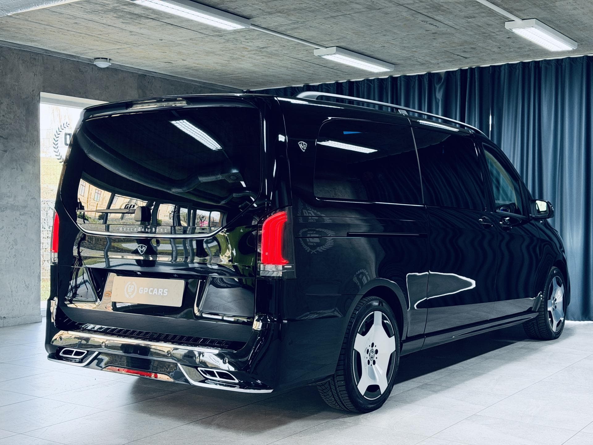 Mercedes-Benz V-Class - 8