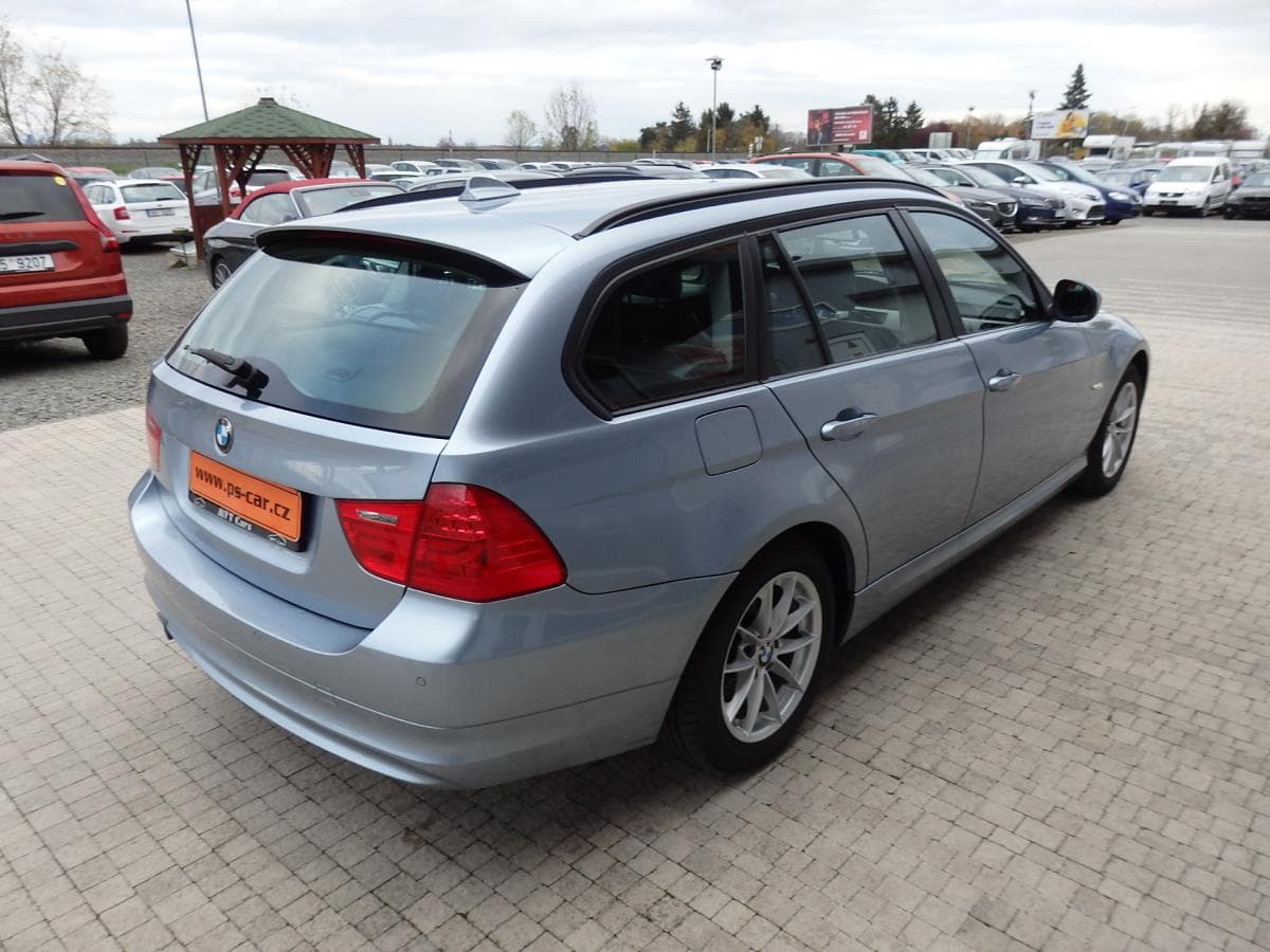 2010 BMW 3-Series - 4