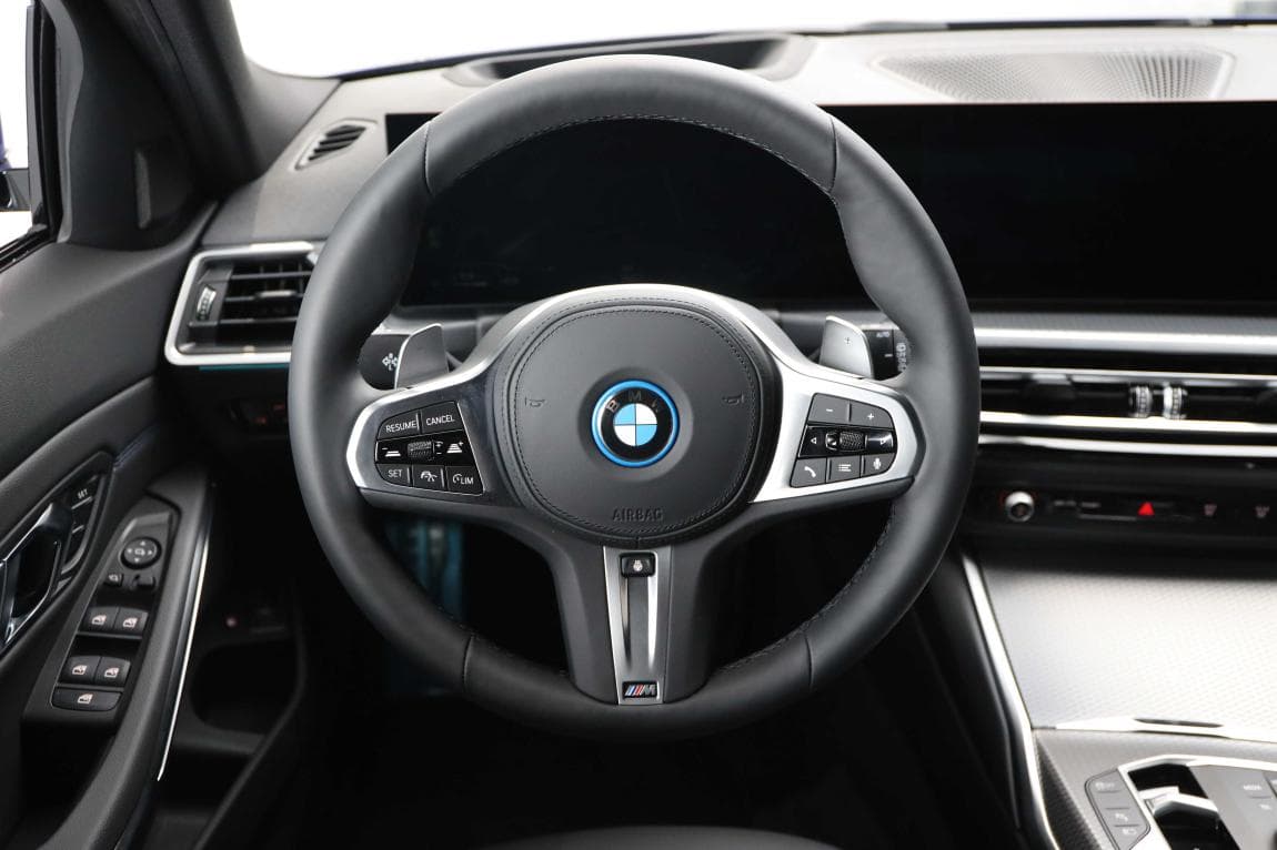 2023 BMW 3-Series - 10
