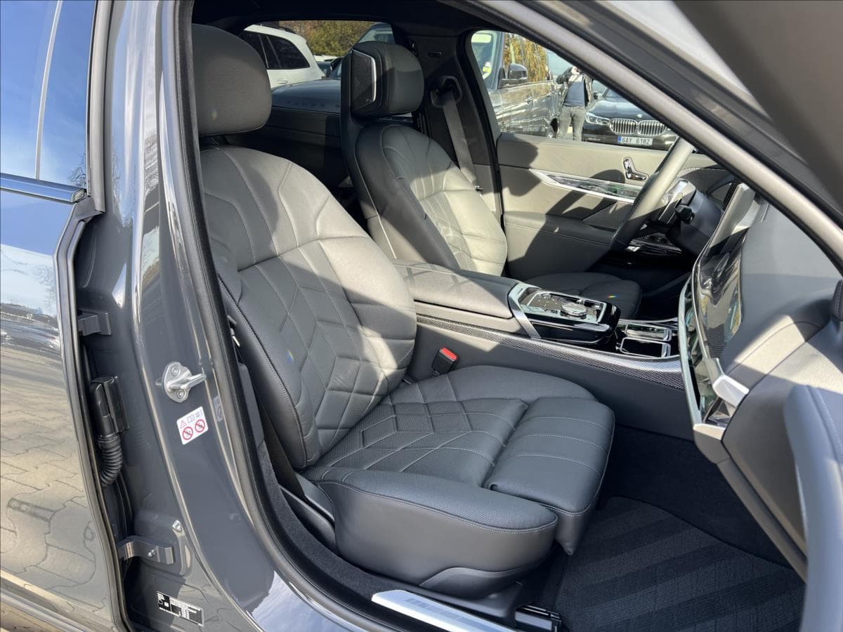 2023 BMW 7-Series - 9