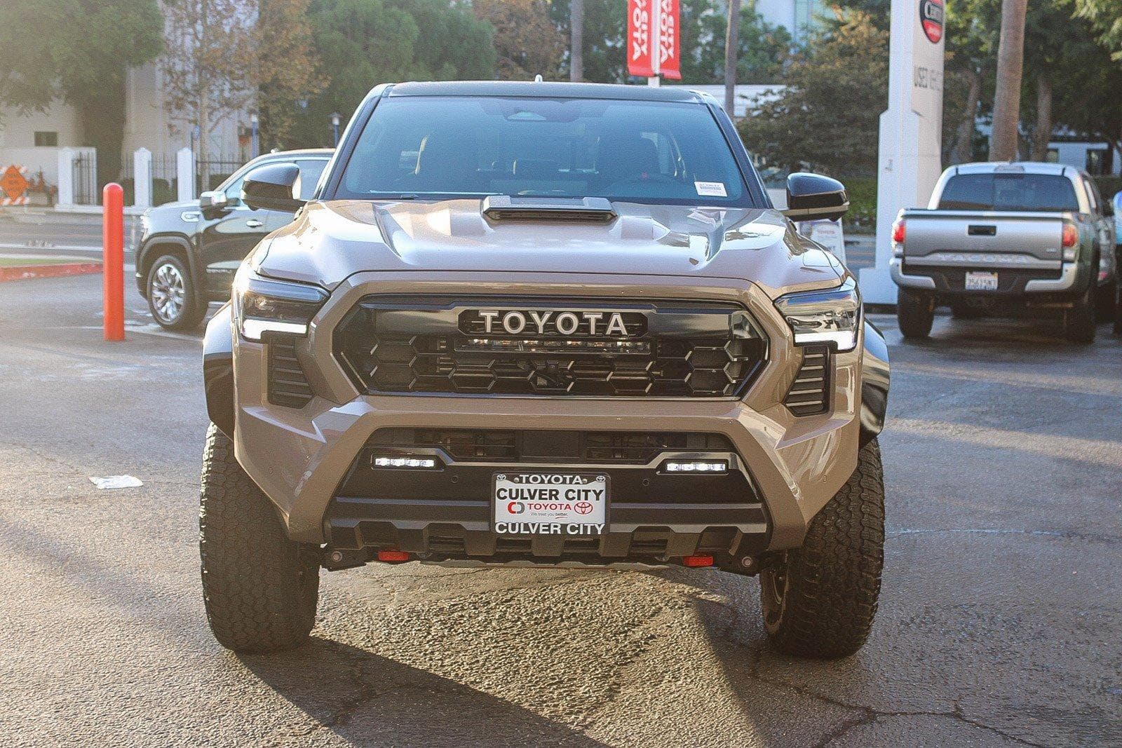 Toyota Tacoma - 3