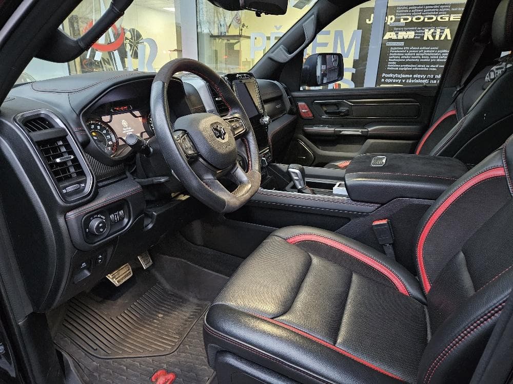 RAM 1500 - 10