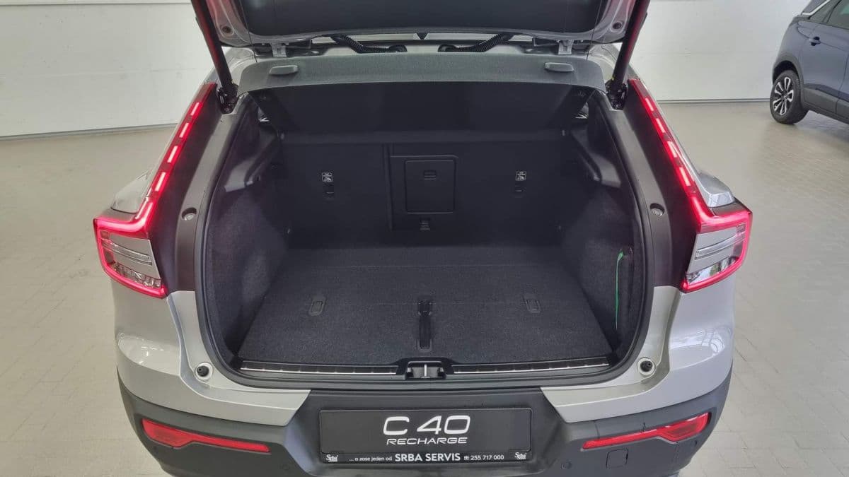 Volvo C40 - 9