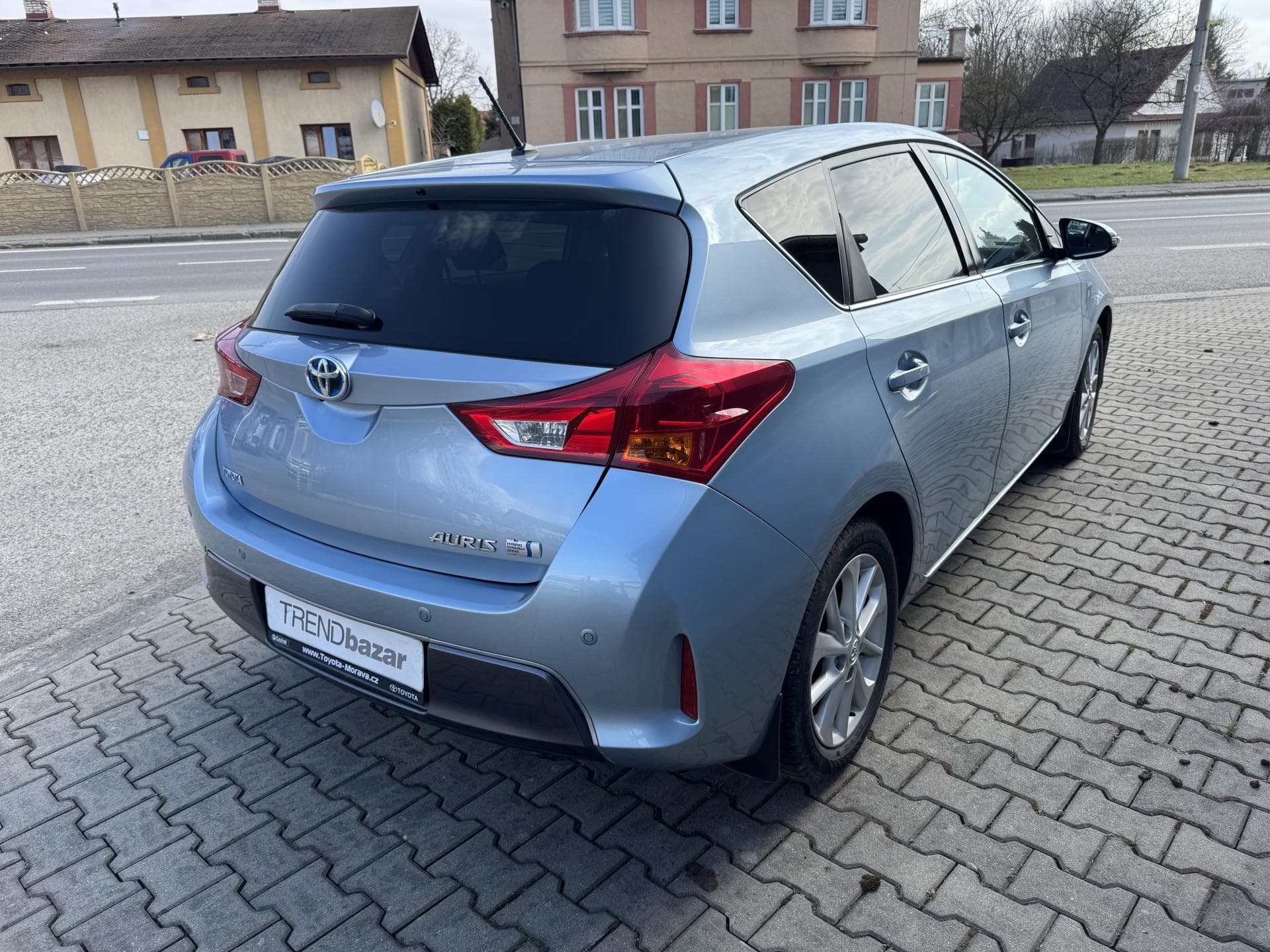 2013 Toyota Auris - 3