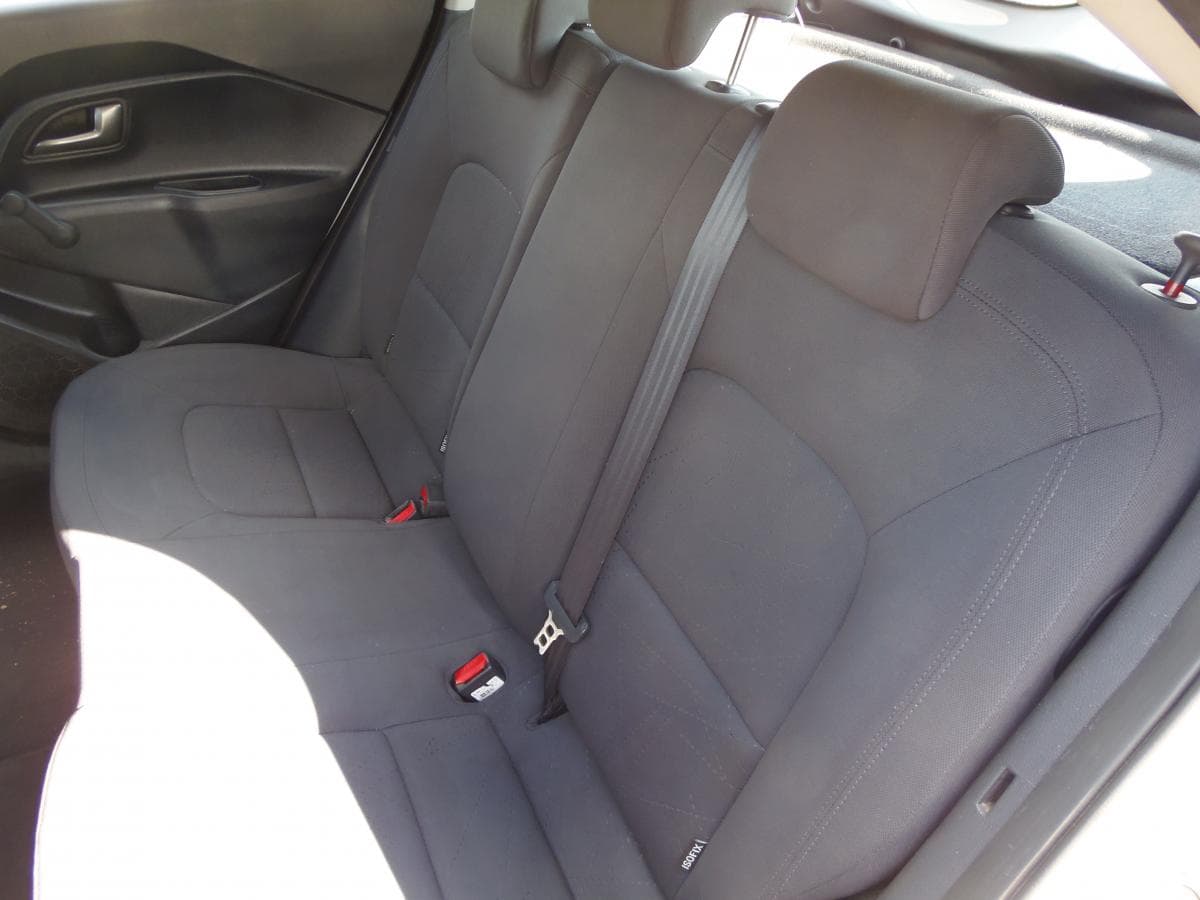 Kia RIO - 10