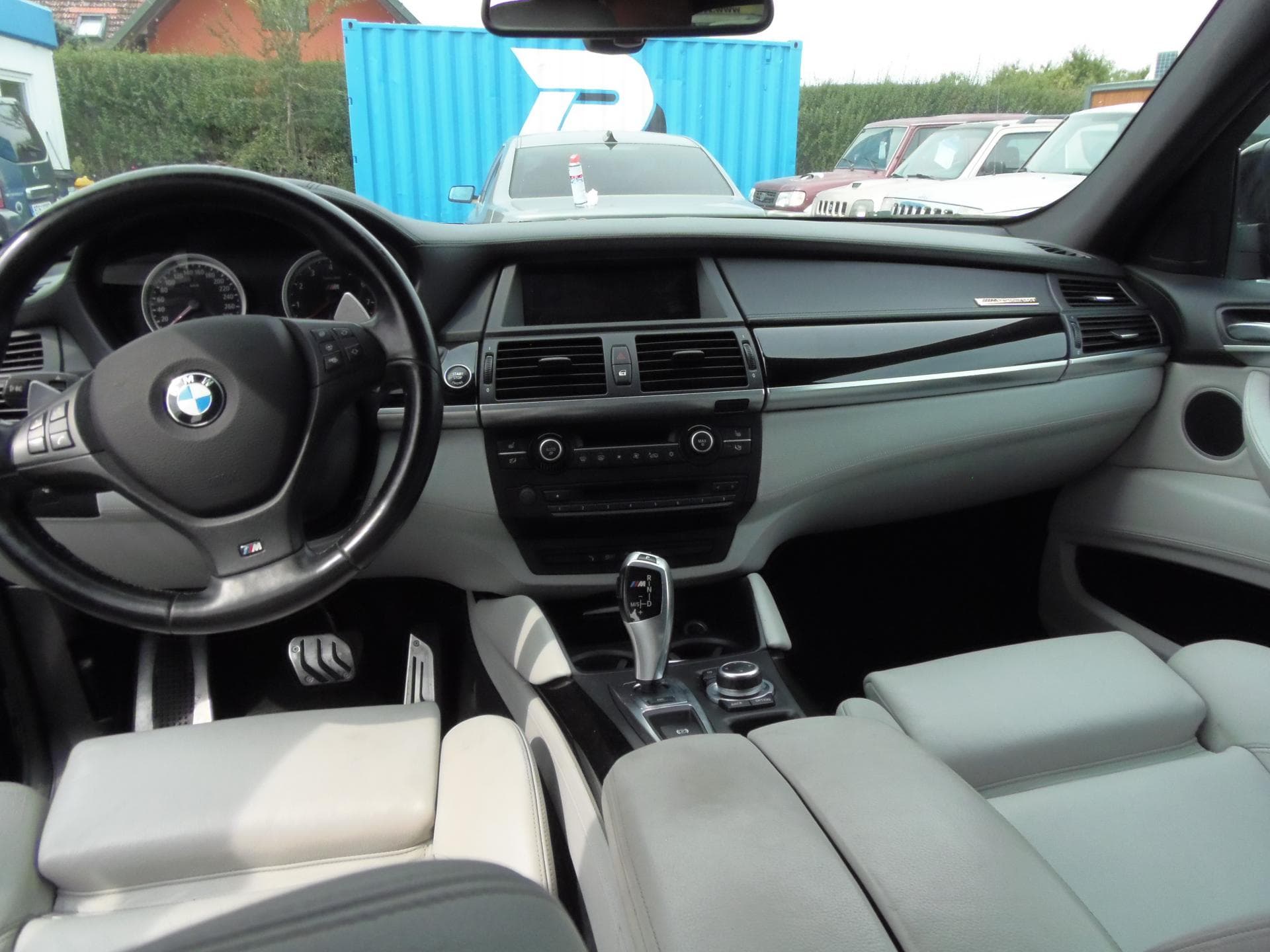 BMW X6 - 10