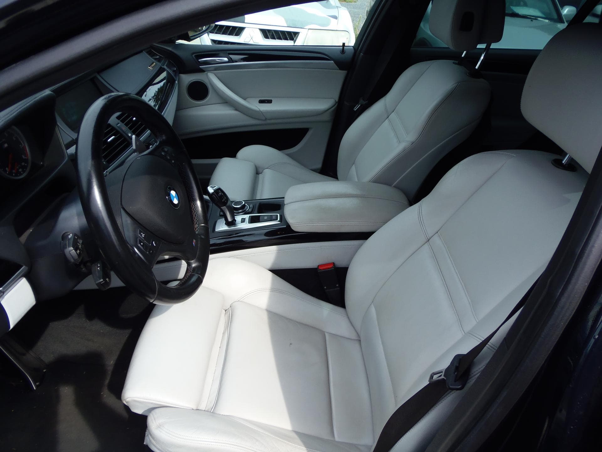 BMW X6 - 8