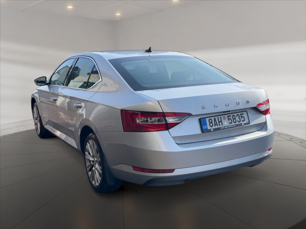 2020 Škoda Superb - 4