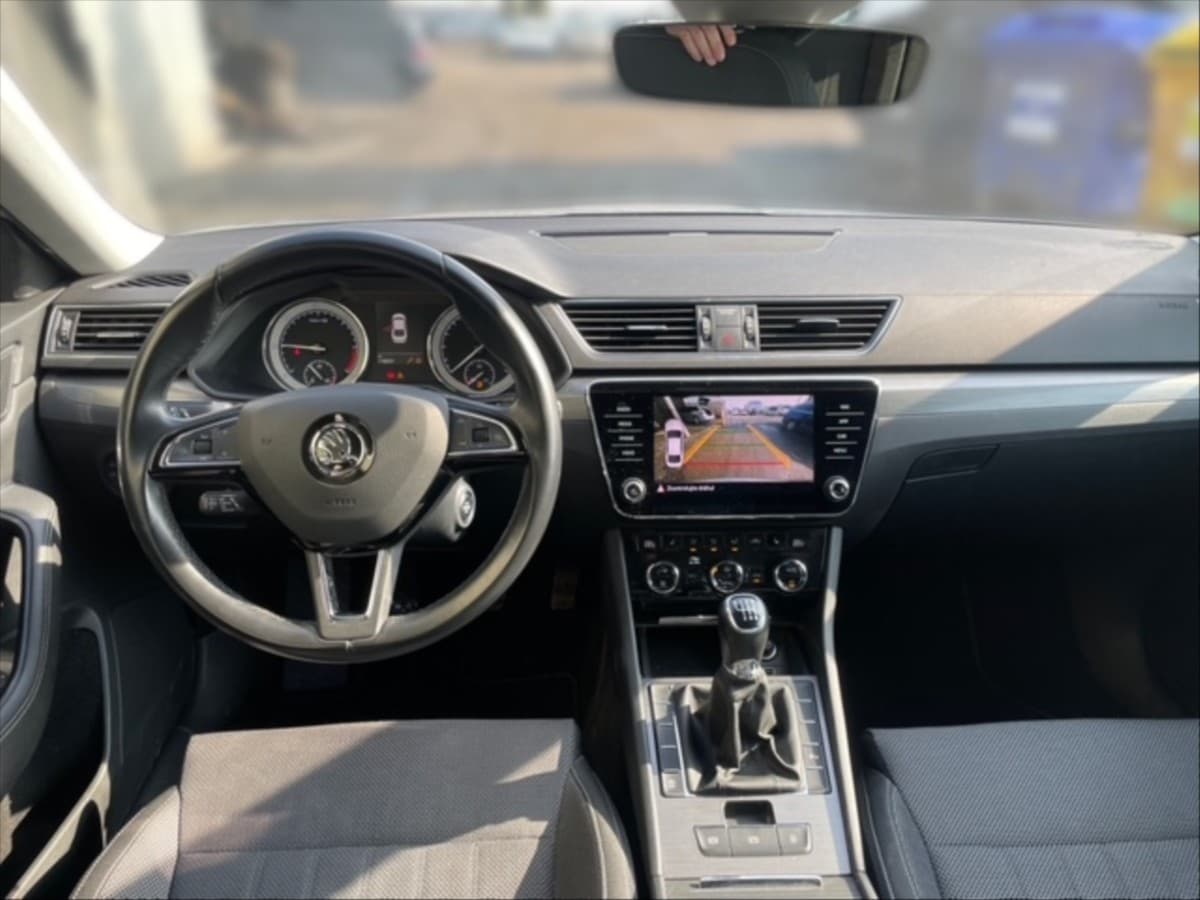 2020 Škoda Superb - 9
