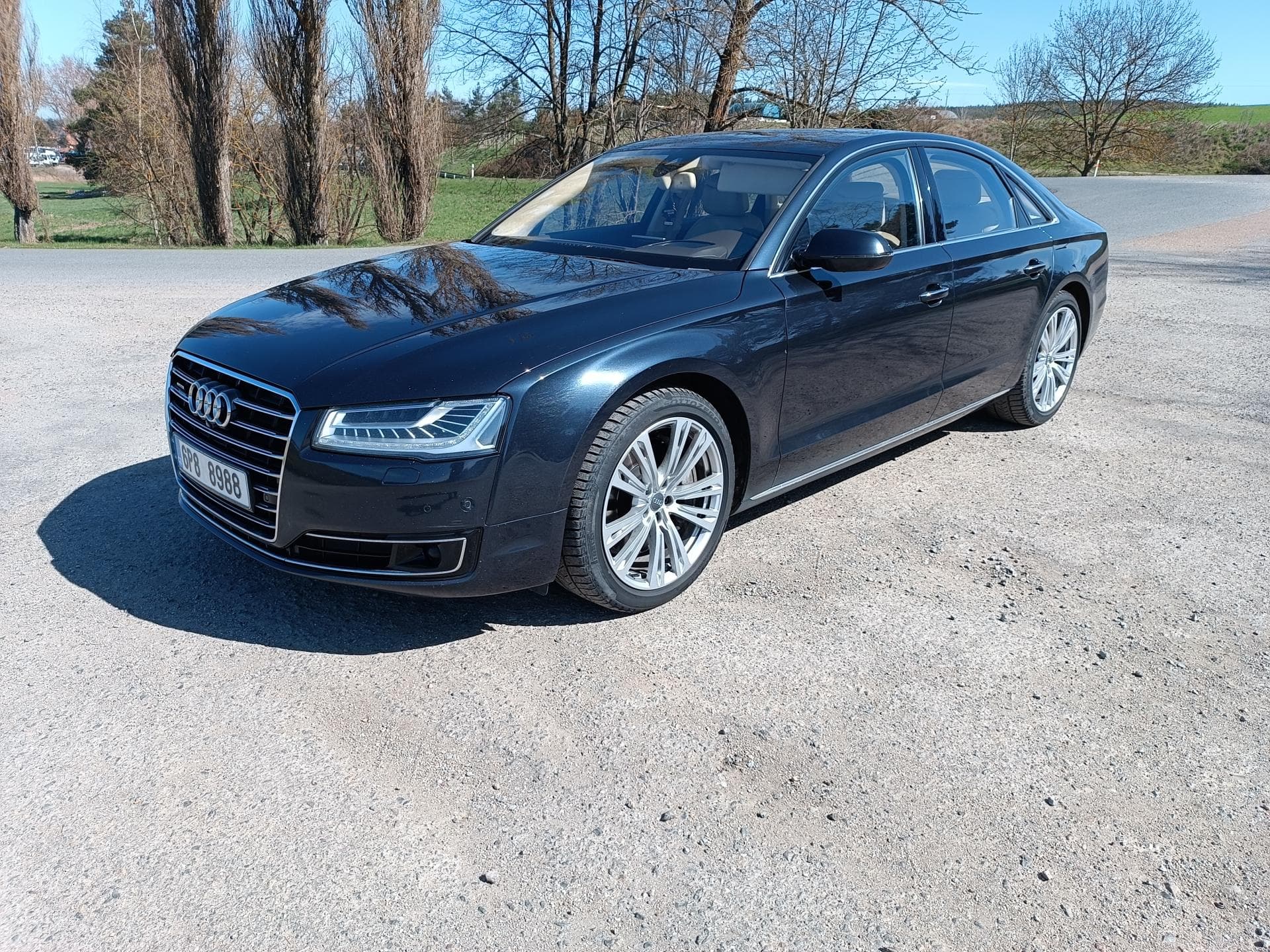 2014 Audi A8