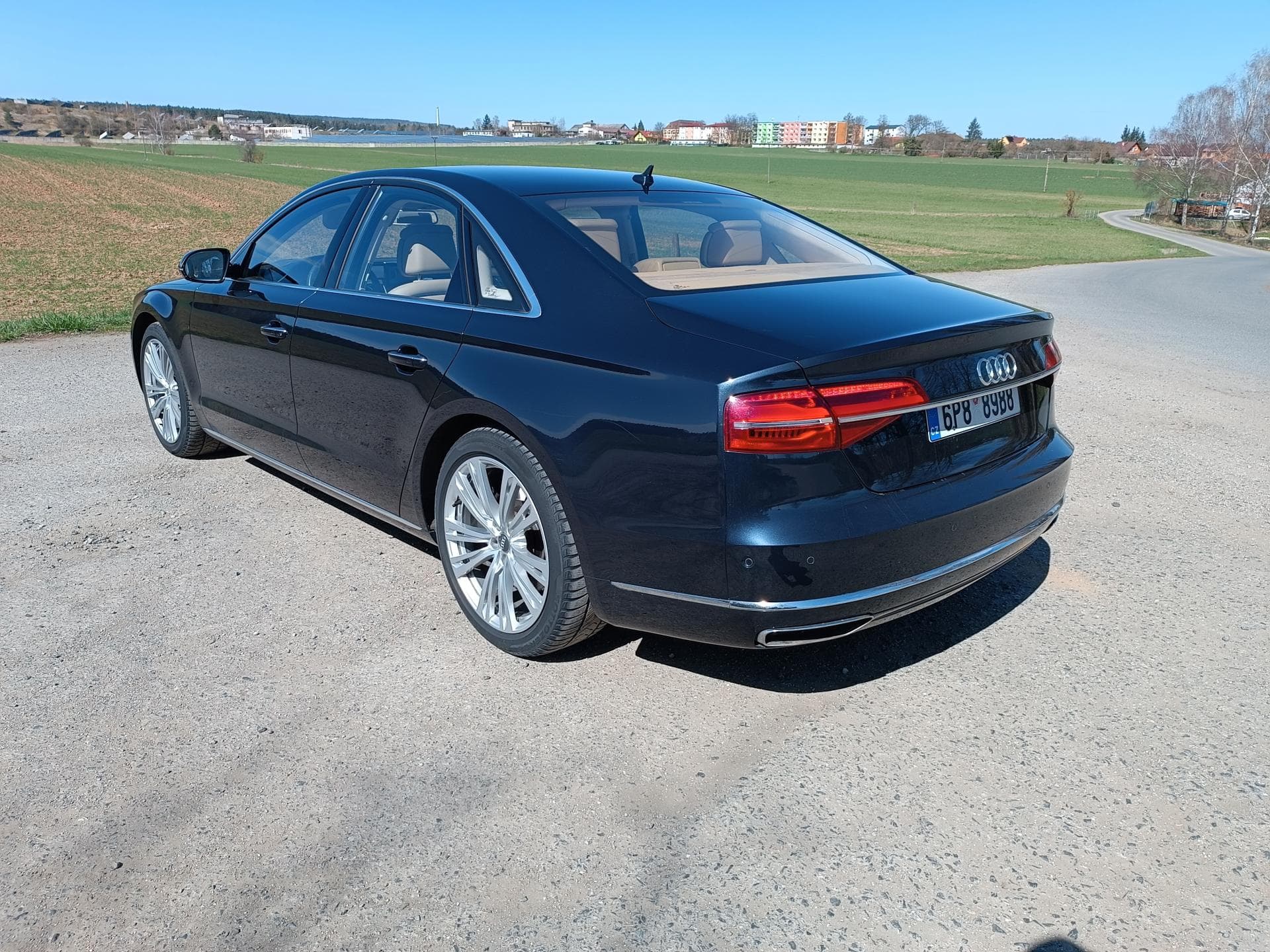 2014 Audi A8 - 3