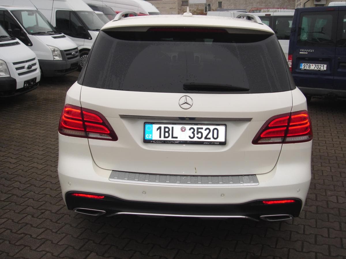 Mercedes-Benz GLE - 4