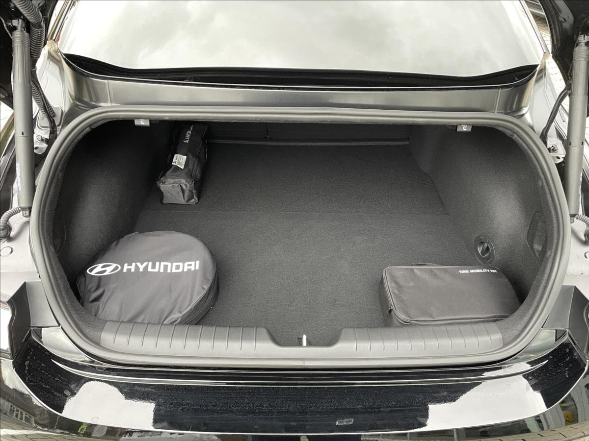 2023 Hyundai Ioniq 6 - 9