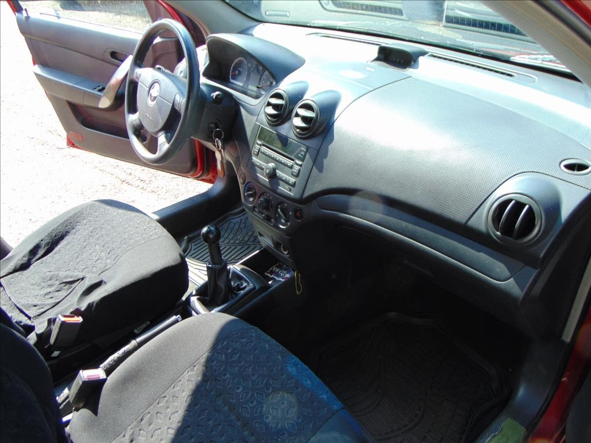 2009 Chevrolet AVEO - 11