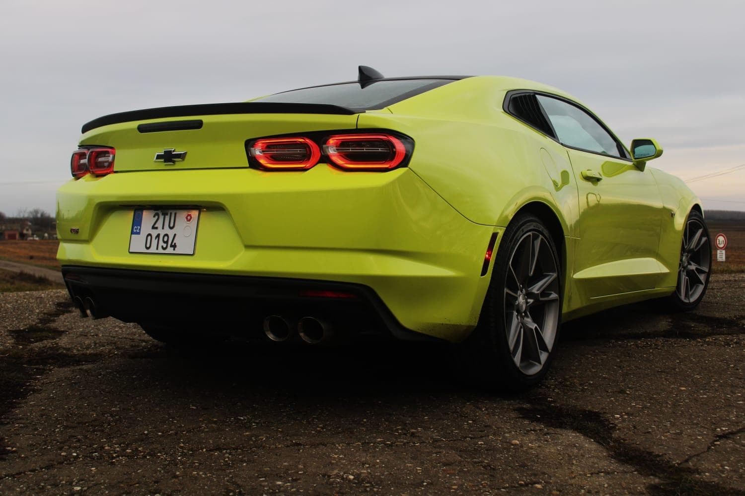 2019 Chevrolet CAMARO - 4