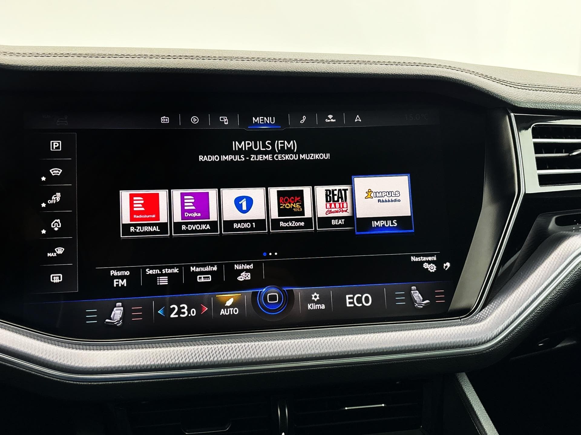 2018 Volkswagen Touareg - 34