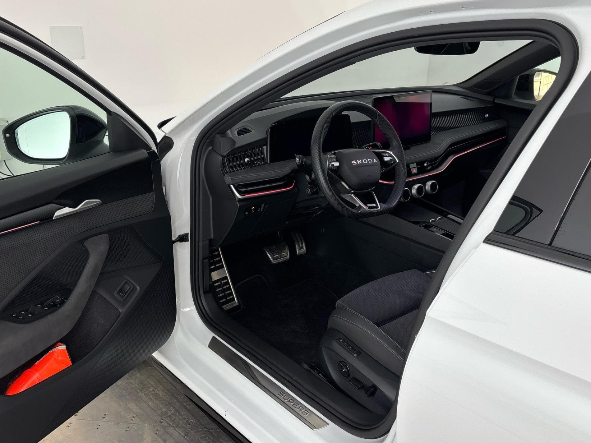 2025 Škoda SUPERB - 6