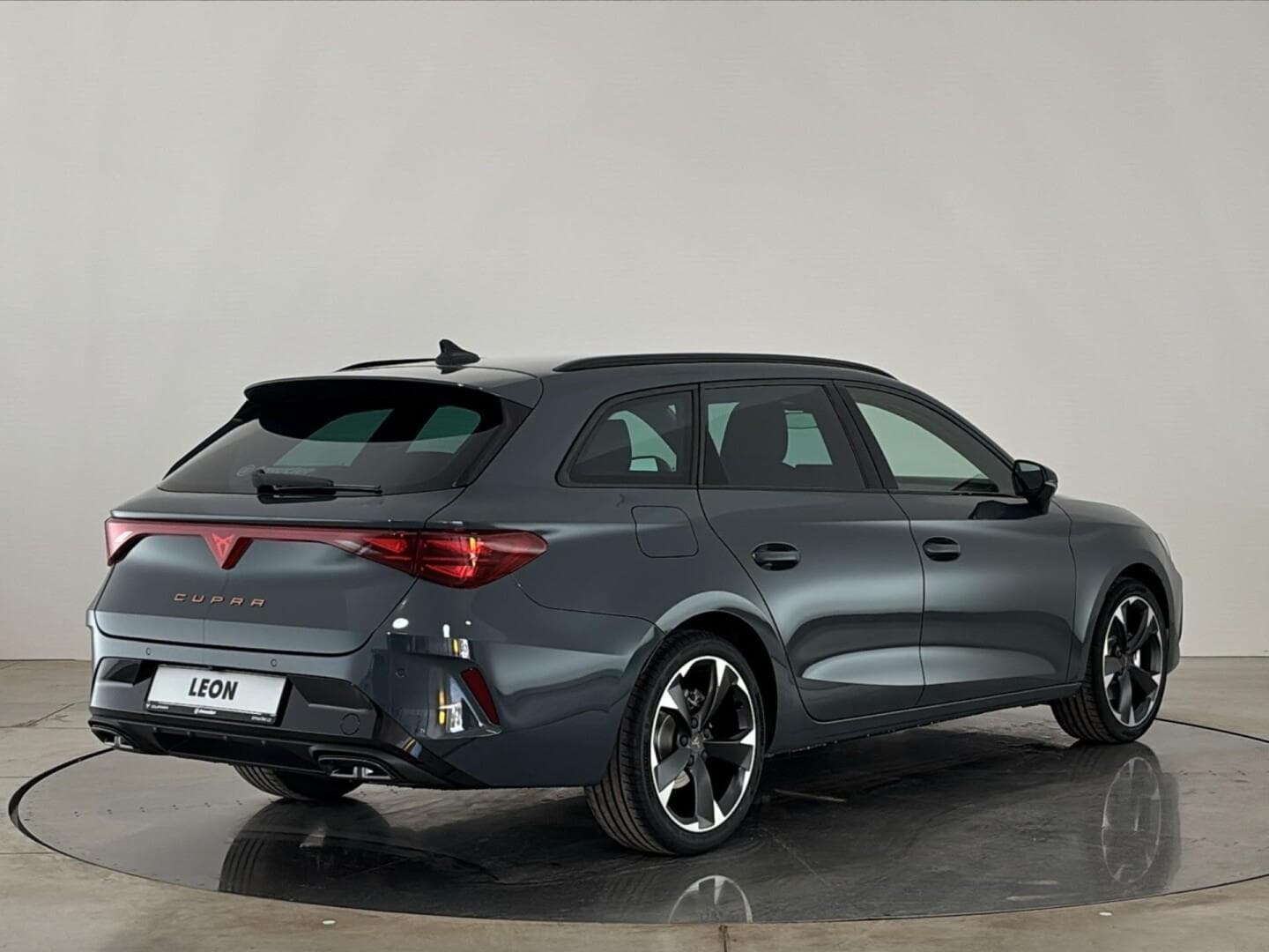 Cupra LEON - 2