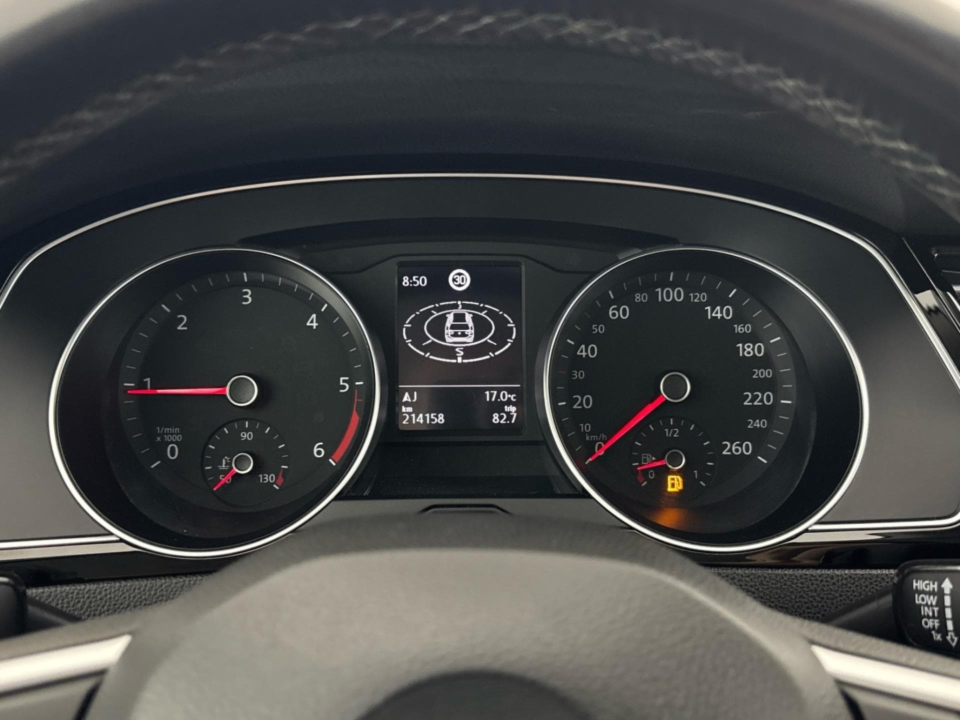 2020 Volkswagen PASSAT - 11