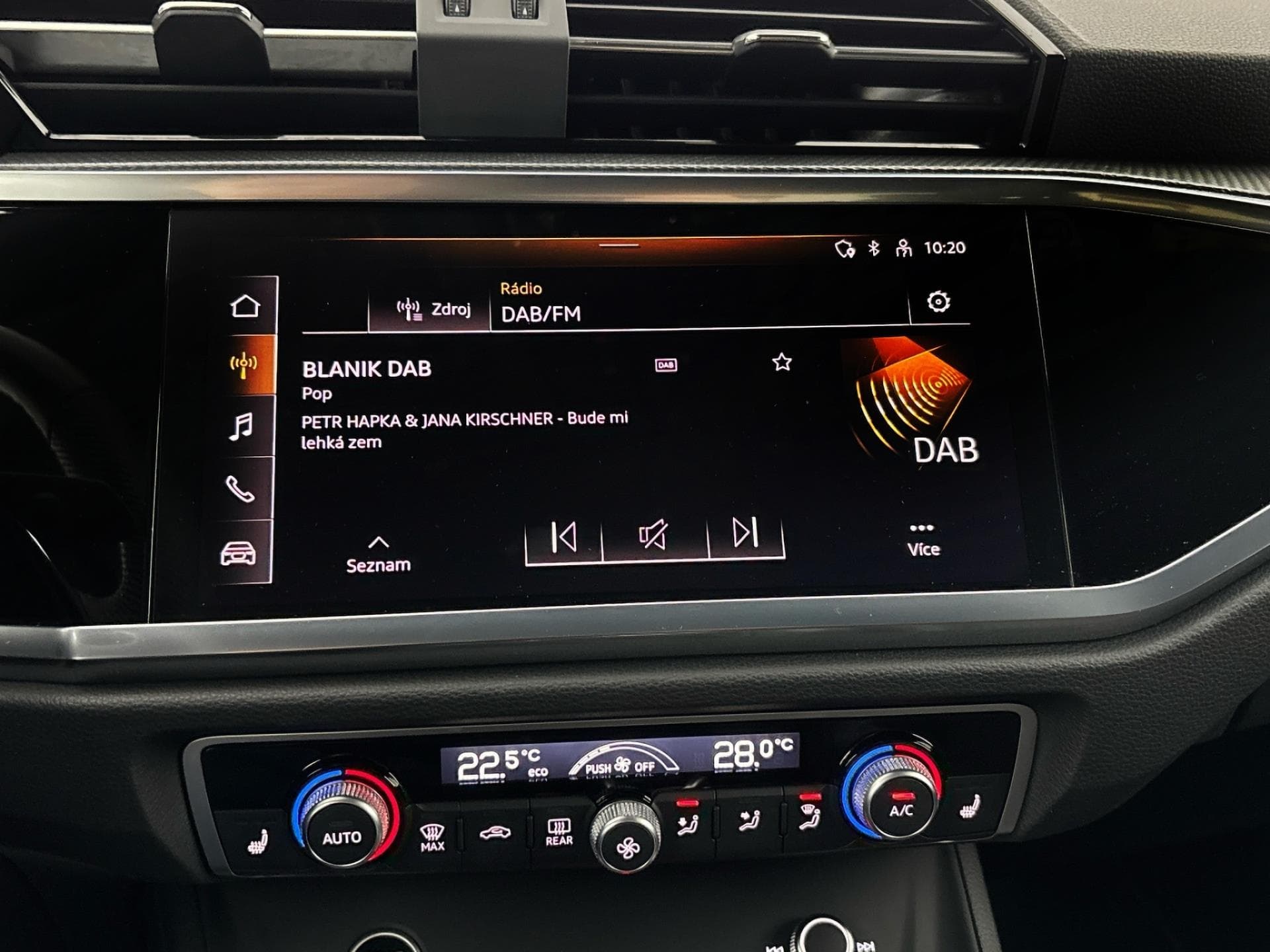 2022 Audi Q3 - 12