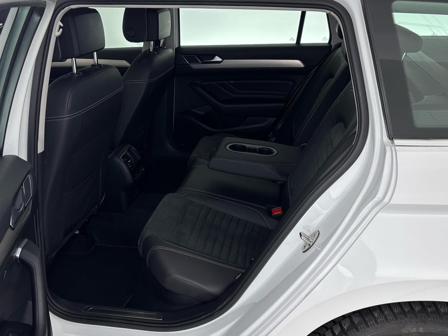 2021 Volkswagen Passat - 8