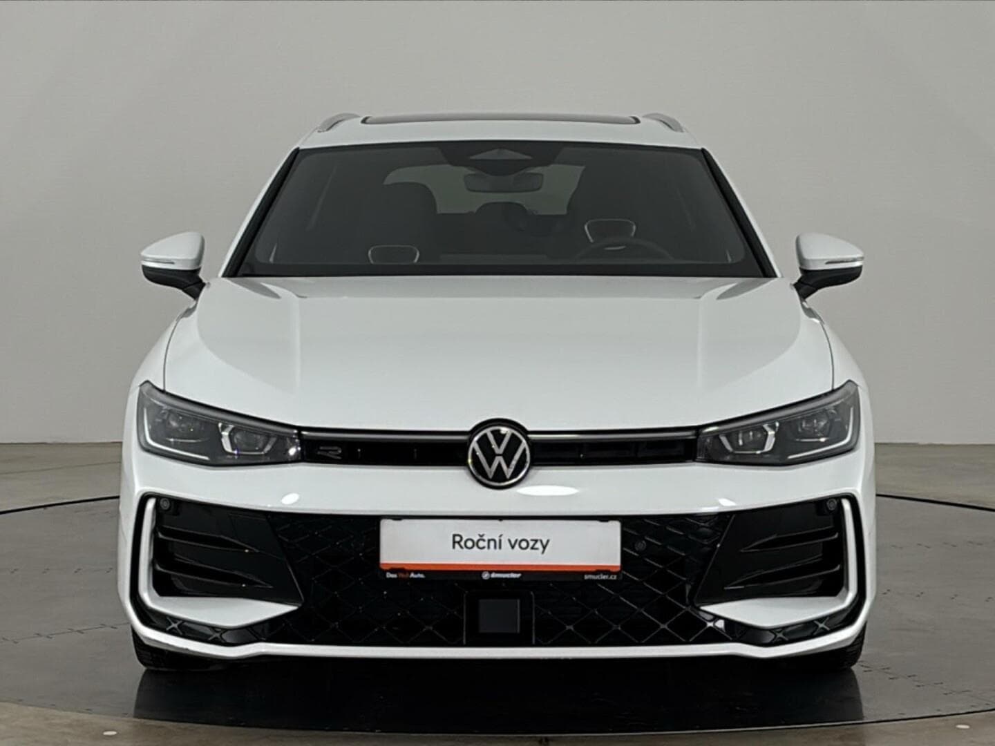 2025 Volkswagen PASSAT - 4
