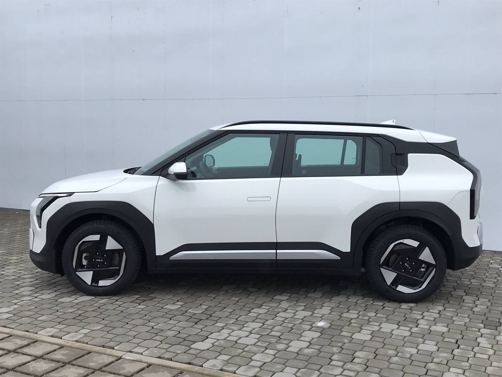 Kia EV3 - 3